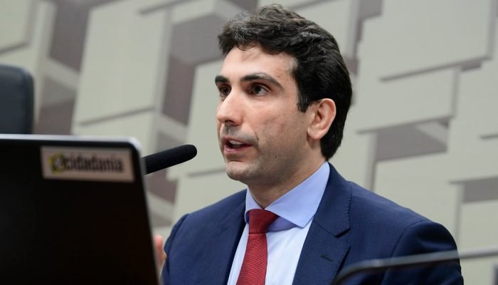Gabriel Galípolo cancela audiência no Senado por problemas de saúde
