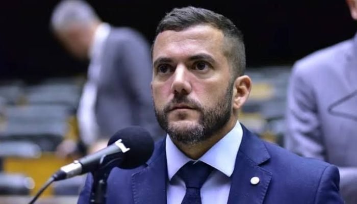 Justiça rejeita ação do PT contra Carlos Jordy por ofensa nas redes sociais