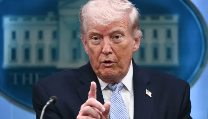 Trump anuncia que EUA receberão urânio enriquecido do Irã em negociações