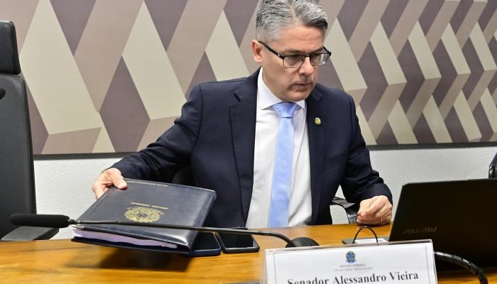Alessandro Vieira solicita mudança na relatoria da CPI do Banco Master no STF