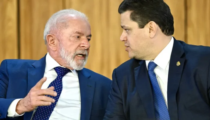 Alcolumbre busca diálogo com Lula após rejeição de Messias ao STF