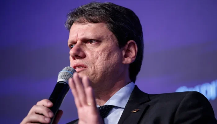 Tarcísio minimiza impacto de operação e PP cancela ato eleitoral em SP