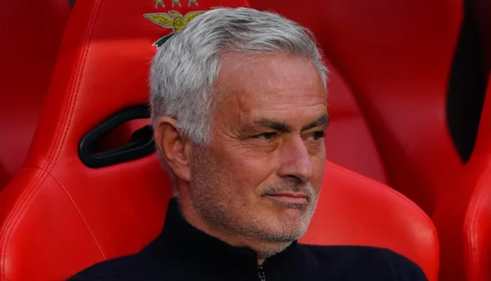 Real Madrid acelera negociações para trazer Mourinho de volta e Benfica busca novo técnico