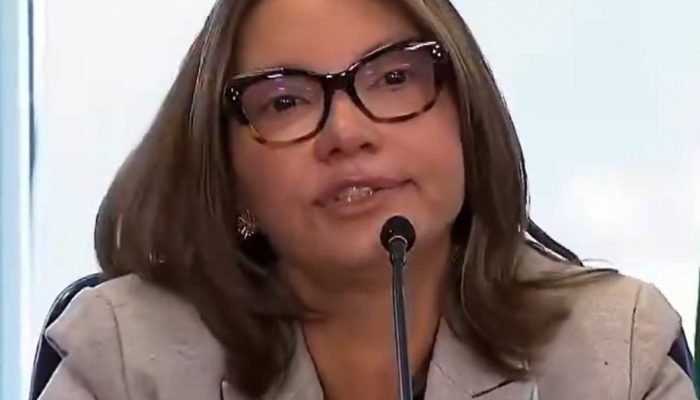 Janja critica desinformação e pede responsabilização por pandemia