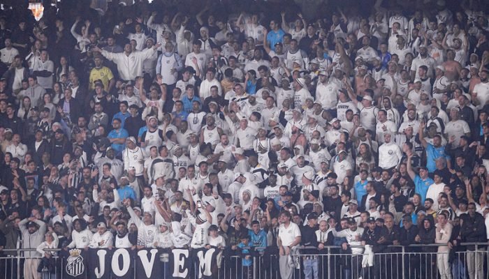 Santos enfrenta Coritiba no Brasileirão; saiba onde assistir