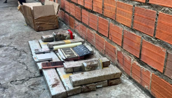 Polícia apreende drogas disfarçadas em caixas de café na zona Sul de Teresina