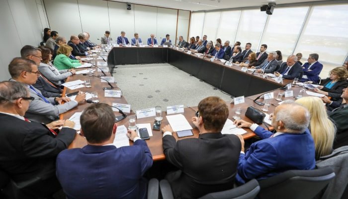 TSE orienta Tres a reforçar segurança cibernética e adotar inteligência artificial nas eleições