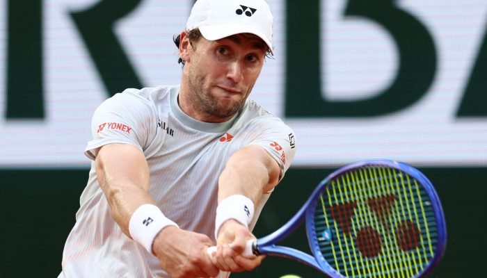 João Fonseca enfrenta Casper Ruud nas oitavas de final de Roland Garros
