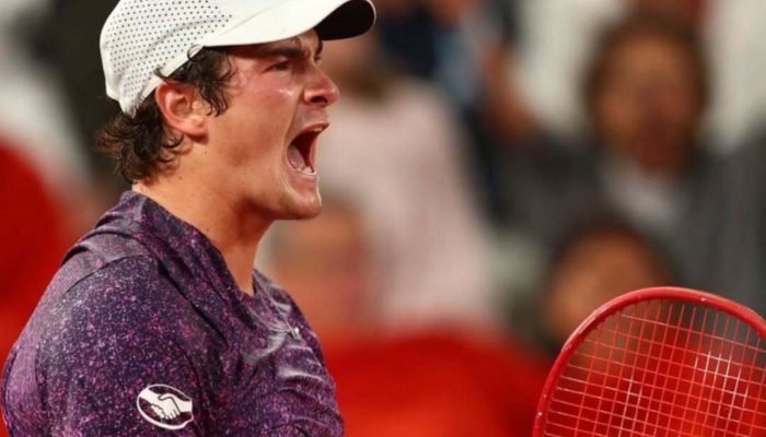João Fonseca enfrenta Jakub Menšík no Roland Garros hoje