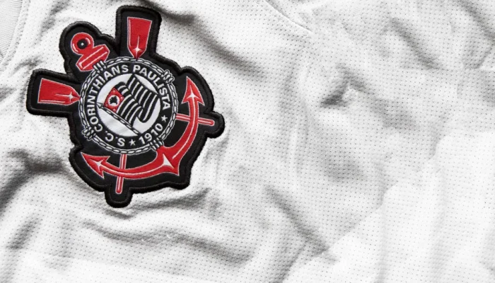 Corinthians mantém diretoria ativa durante recesso do elenco