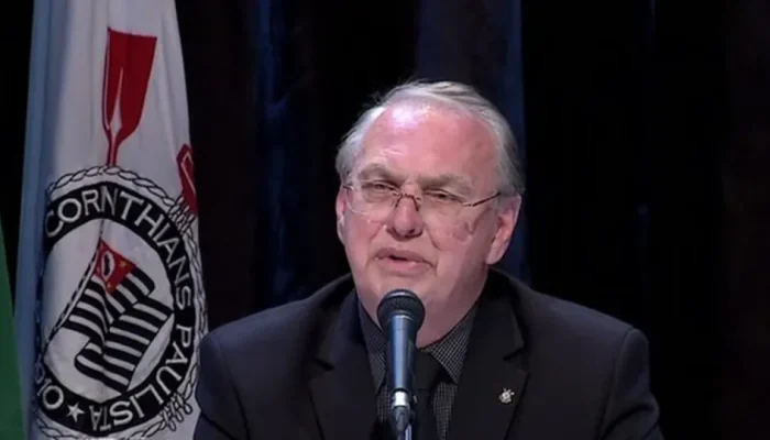 Novo pedido de impeachment contra Osmar Stabile no Corinthians