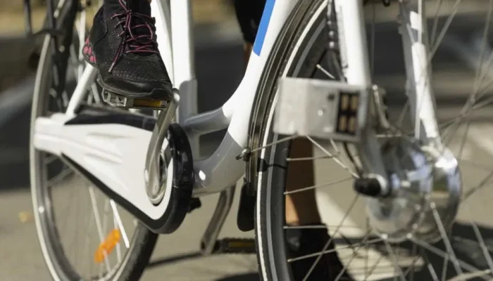 Governo Lula lança linha de crédito para entregadores com foco em bicicletas elétricas