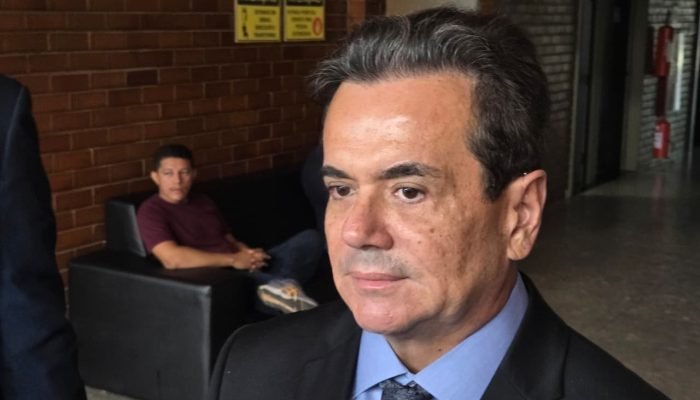 Henrique Pires propõe pausa em obras de asfalto para priorizar abastecimento de água