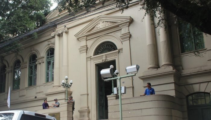Teresina reserva vagas para mulheres vítimas de violência doméstica em contratos públicos