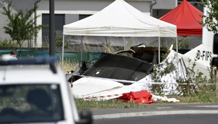 Avião cai em Tomblaine e deixa 11 mortos; famílias presenciam tragédia