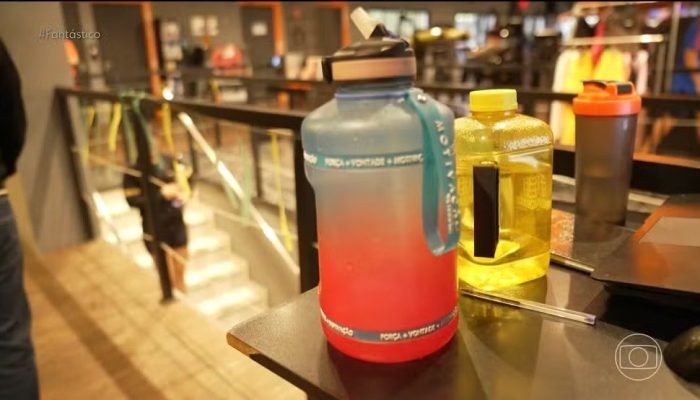 Três em cada quatro garrafinhas de água apresentam bactérias; aprenda a higienizá-las corretamente