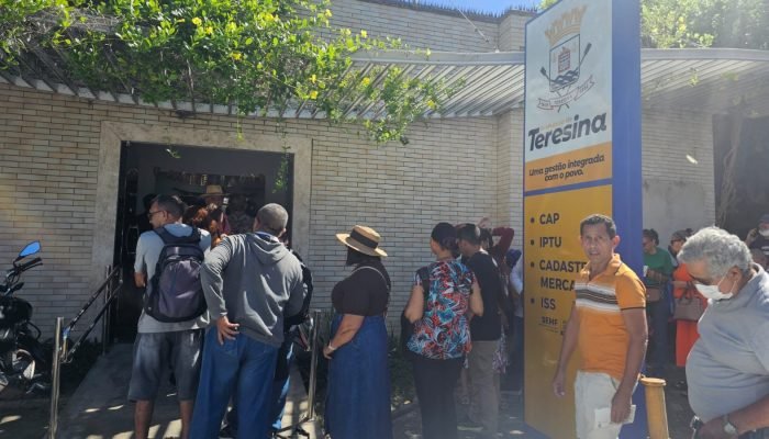 Filas e esgotamento de senhas marcam último dia do IPTU e Refis 2026 em Teresina