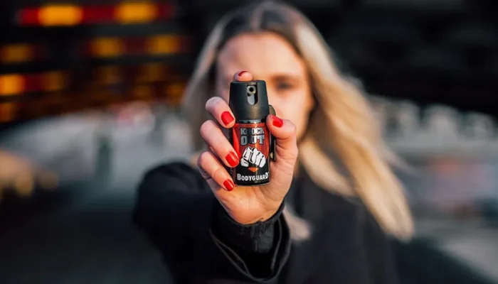 Senado aprova uso de spray de pimenta para defesa pessoal feminina