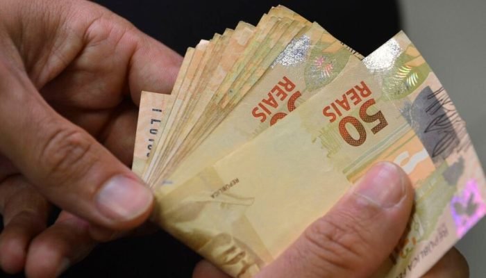 Mulher é indiciada por desvio de aposentadorias de idosos no Piauí