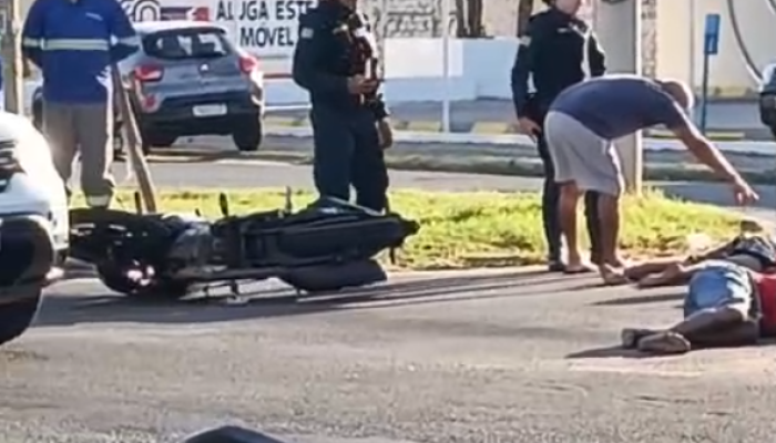 Acidente na Avenida Zequinha Freire deixa dois homens feridos