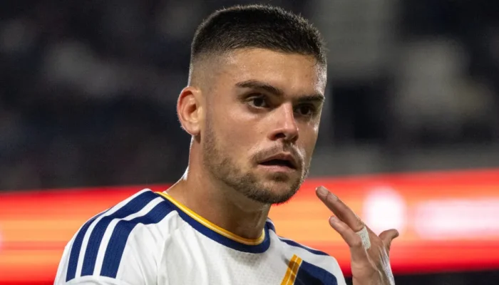 Cruzeiro contrata Gabriel Pec, ex-Vasco, por US$ 12 milhões