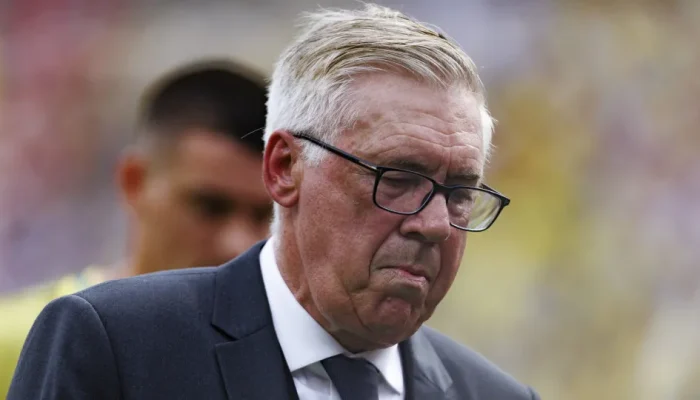 Anotações de Ancelotti revelam estratégia após eliminação do Brasil na Copa