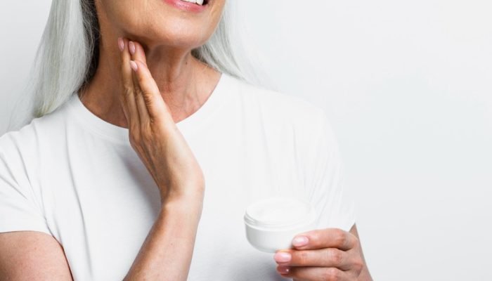 Menopausa e cuidados com a pele: 4 dicas essenciais