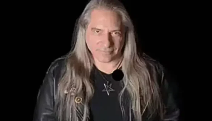 Morre Mike Browning, ícone do death metal, aos 62 anos