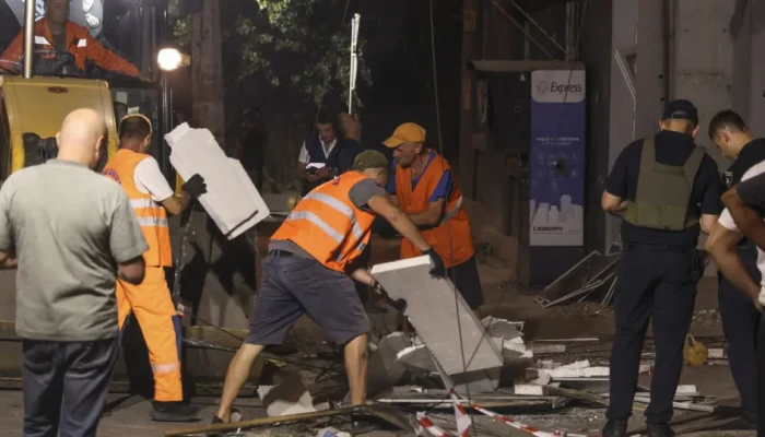 Ataques na Ucrânia resultam em 10 mortos e 20 feridos