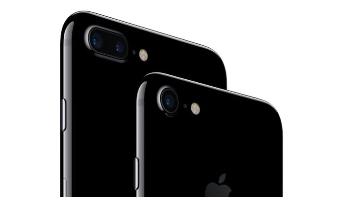 O Galaxy S7. (Imagem: Divulgação/Samsung)