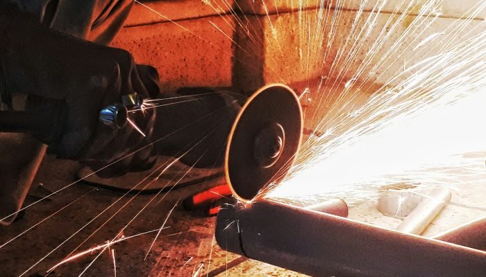 Indústria siderúrgica. (Foto: Karan Bhatia/ Unsplash)