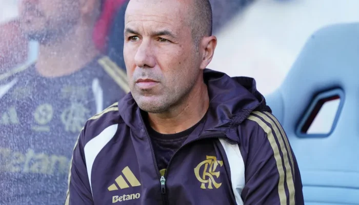Leonardo Jardim destaca urgência de reforços no Flamengo após empates