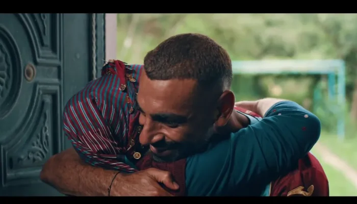 Mohamed Salah é apresentado pelo Trabzonspor em momento emocionante