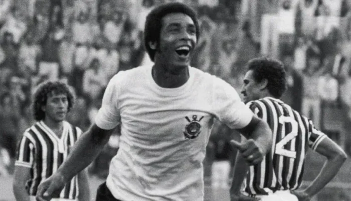 Morre Geraldão, ícone do Corinthians e artilheiro do Paulista de 1977