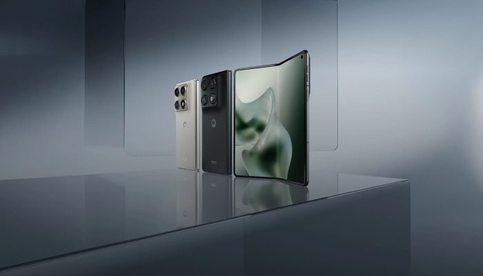 O Motorola Razr Fold tem compatibilidade com caneta stylus (Imagem: Motorola)