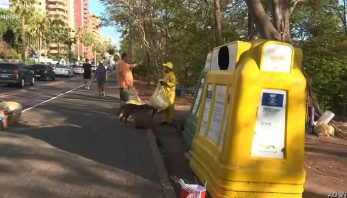 Mudança de horário para garis em Teresina devido ao calor intenso