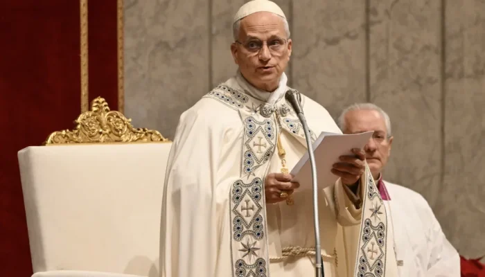Papa Leão 14 se recupera bem após cirurgia em Roma