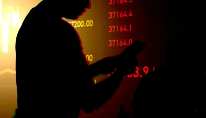 Pirâmides financeiras: como identificar e se proteger de golpes