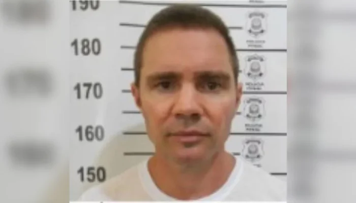 Polícia Federal interroga Daniel Vorcaro e seu pai sobre milícias digitais