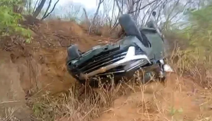 Prefeito e vereador de Santa Luz do Piauí se envolvem em acidente na BR-135