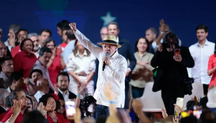 PT formaliza candidatura de Lula à Presidência da República