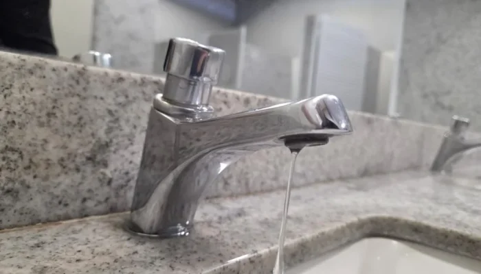 Queimadas comprometem abastecimento de água na zona Leste de Teresina