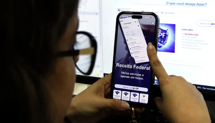 Receita Federal libera terceiro lote de restituição do Imposto de Renda 2026