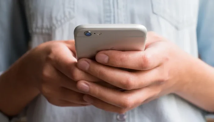 Uso de redes sociais e telas por crianças e adolescentes (Foto: g1)